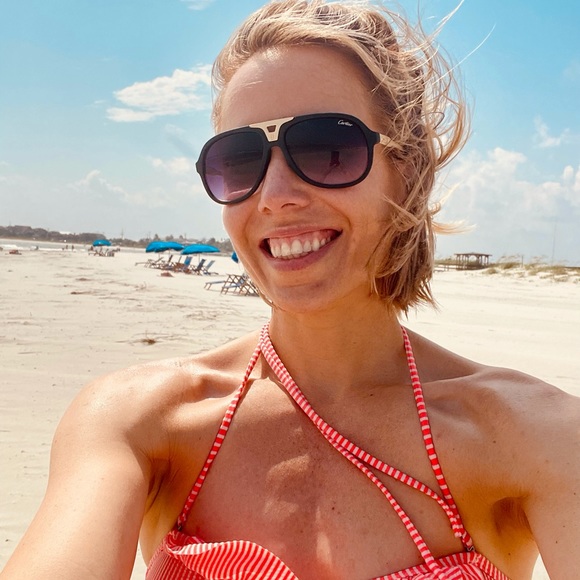 Meet your Posher, Katherine - Picture 2 of 2